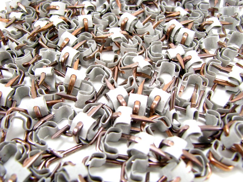 Small Insulated Wire Staples - 50 Pack